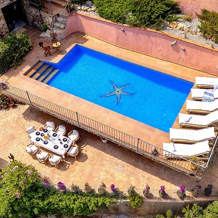 Sea View Pool 2km To Cala Canyelles Fully Air Conditioned King Queen Quality Beds Bbq Tatil Evi