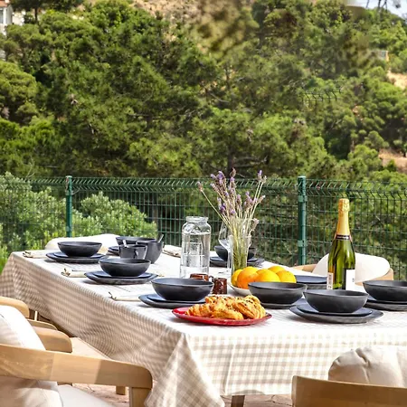 Sea View Pool 2km To Cala Canyelles Fully Air Conditioned King Queen Quality Beds Bbq Tatil Evi *