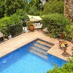 Sea View Pool 2km To Cala Canyelles Fully Air Conditioned King Queen Quality Beds Bbq Semesterbostad *