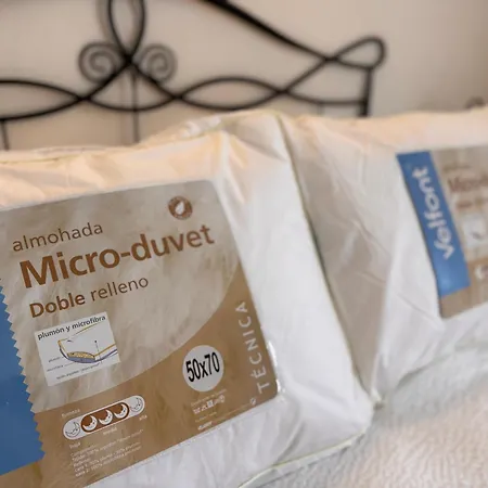 Sea View Pool 2km To Cala Canyelles Fully Air Conditioned King Queen Quality Beds Bbq *