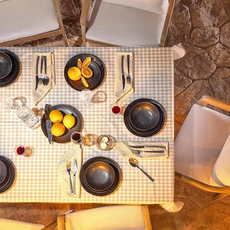 Sea View Pool 2km To Cala Canyelles Fully Air Conditioned King Queen Quality Beds Bbq Prázdninový dům *