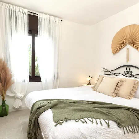 Prázdninový dům Sea View Pool 2km To Cala Canyelles Fully Air Conditioned King Queen Quality Beds Bbq Lloret de Mar