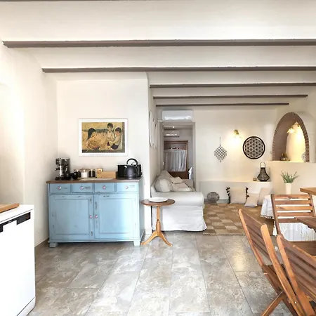 Casa vacanze Sea View Pool 2km To Cala Canyelles Fully Air Conditioned King Queen Quality Beds Bbq