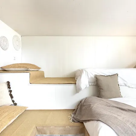 Prázdninový dům Sea View Pool 2km To Cala Canyelles Fully Air Conditioned King Queen Quality Beds Bbq Lloret de Mar