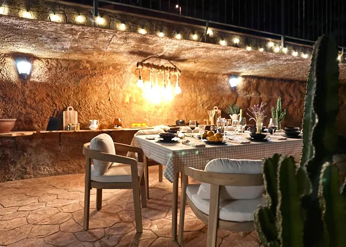 Sea View Pool 2km To Cala Canyelles Fully Air Conditioned King Queen Quality Beds Bbq Dom wakacyjny