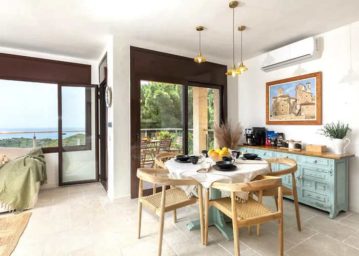 Sea View Pool 2km To Cala Canyelles Fully Air Conditioned King Queen Quality Beds Bbq *