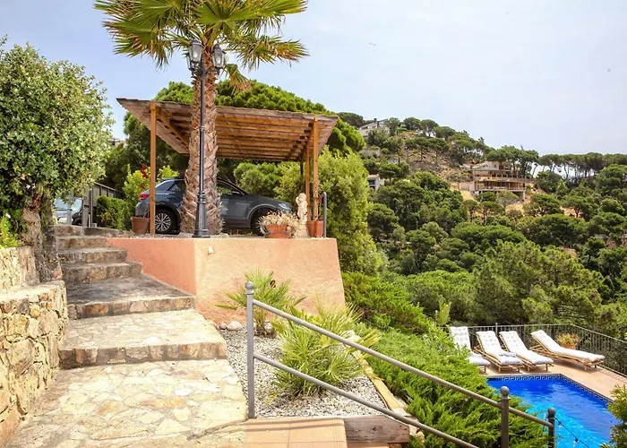 Sea View Pool 2km To Cala Canyelles Fully Air Conditioned King Queen Quality Beds Bbq Dom wakacyjny Lloret de Mar