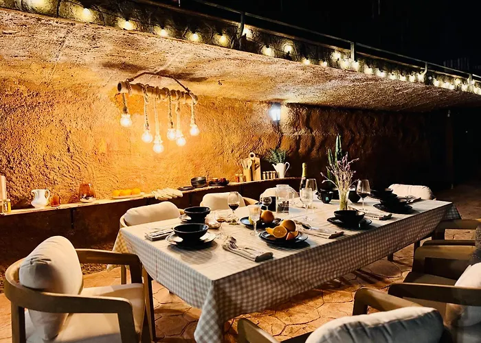 Sea View Pool 2km To Cala Canyelles Fully Air Conditioned King Queen Quality Beds Bbq * Lloret de Mar