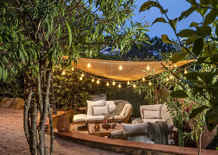 Sea View Pool 2km To Cala Canyelles Fully Air Conditioned King Queen Quality Beds Bbq *