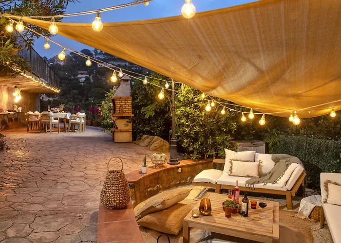 Сasa de vacaciones Sea View Pool 2km To Cala Canyelles Fully Air Conditioned King Queen Quality Beds Bbq