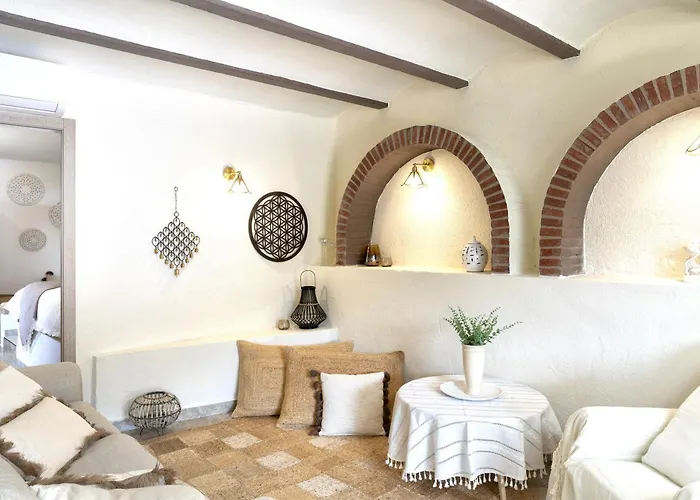 Сasa de vacaciones Sea View Pool 2km To Cala Canyelles Fully Air Conditioned King Queen Quality Beds Bbq