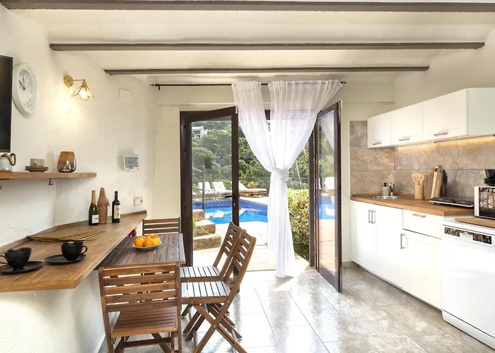 Сasa de vacaciones Sea View Pool 2km To Cala Canyelles Fully Air Conditioned King Queen Quality Beds Bbq