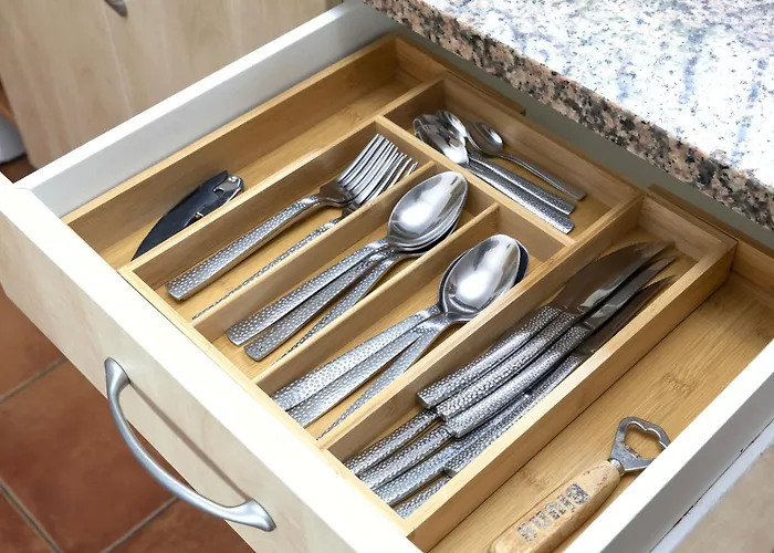 Сasa de vacaciones Sea View Pool 2km To Cala Canyelles Fully Air Conditioned King Queen Quality Beds Bbq